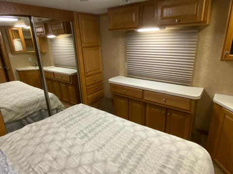 Platte-Camper in Woods w/FirePit & Hot Tub Access Apartment in Michigan