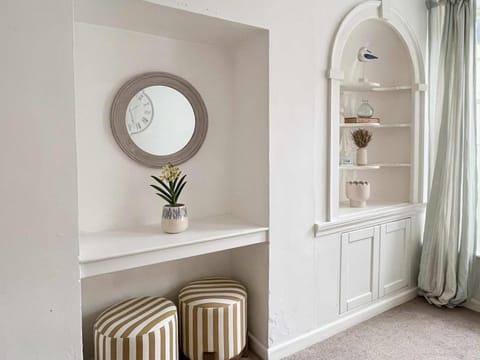 Admiralty House House in Weymouth