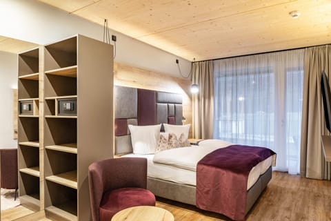 Living room, Bedroom