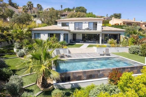 Property building, Garden view, Swimming pool