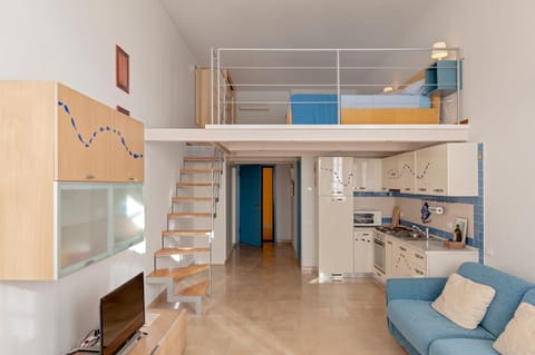 TV and multimedia, Kitchen or kitchenette, Living room, Photo of the whole room