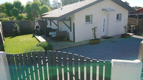 Property building, BBQ facilities