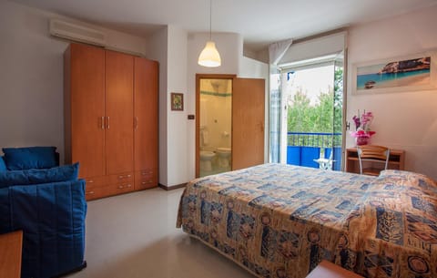 HOTEL AZZURRA Hotel in Senigallia