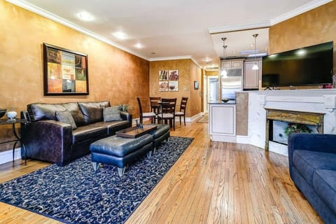 Brownstone 2 entire units Gold Coast Apartment in Chicago