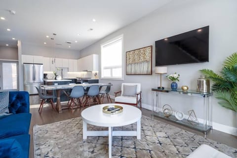 Breathtaking Downtown Penthouse B - Sleeps 11 House in Chicago