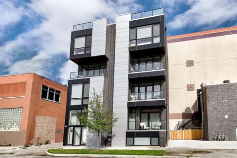 New Construction Building in River North House in Chicago