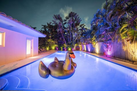 New Luxury Villa Delilah Biscayne Park Villa in Biscayne Park