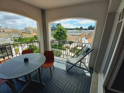 Patio, Day, View (from property/room), Balcony/Terrace, Dining area