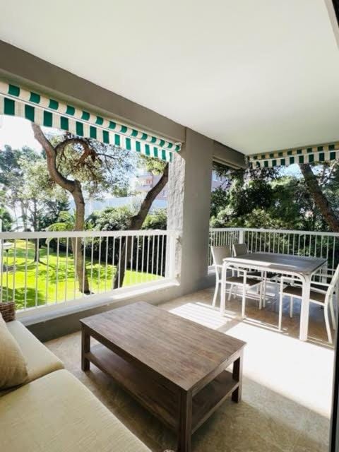 Day, View (from property/room), Balcony/Terrace, Garden view