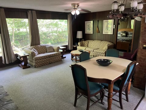 Riversong House in Pittman Center