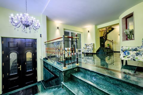 Seafront Penthouse Apartment in Vis