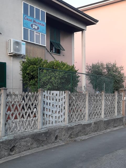 Casa vacanza DH House in La Spezia