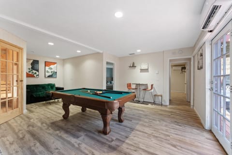 Billiard, Billiard, Game Room, Game Room