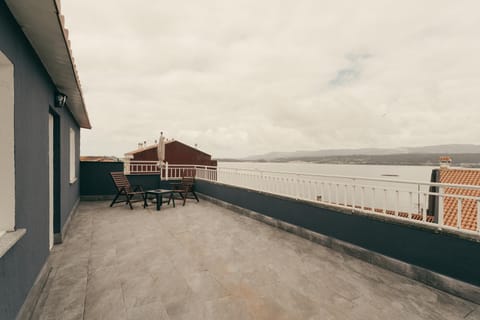 View (from property/room), Balcony/Terrace, Sea view