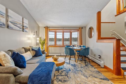 Living room, Seating area, Dining area, Lake view