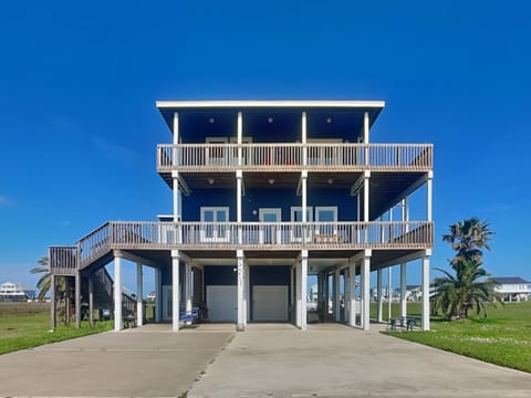 Splish Splash Oasis House in Hitchcock