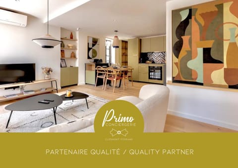 TV and multimedia, Living room, Text overlay, concierge, kitchen