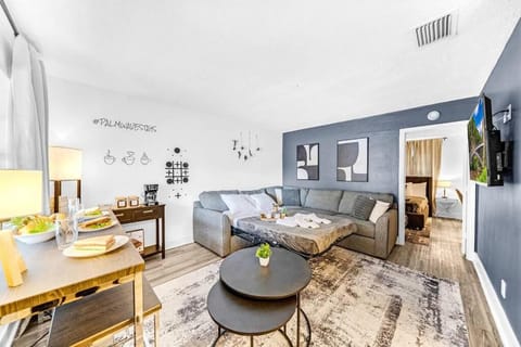 Water Front Condo - First Floor - Palm Wave Says Apartment in Coconut Creek