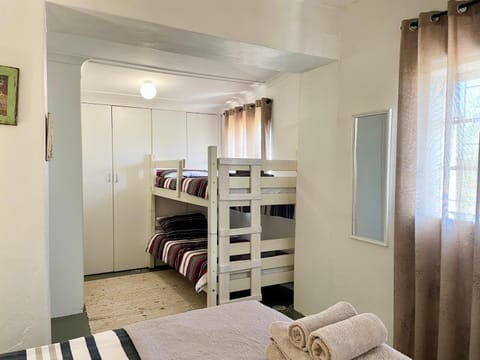 Bed, Bedroom, bunk bed, wardrobe