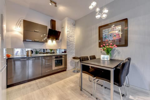 Kitchen or kitchenette, Living room, Dining area