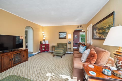 Owl's Nest MCA#50609 House in Manzanita