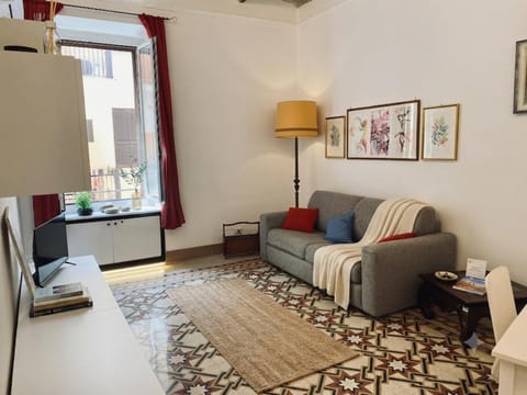 Communal lounge/ TV room, Bed