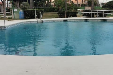 Estudio reformado primera linea playa Apartment in Sitio de Calahonda