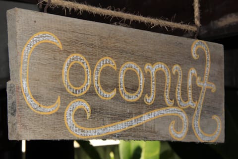 Fruit Tree Lodge Inn in Sala Dan