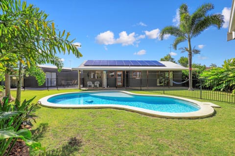 Garden, Garden view, Swimming pool