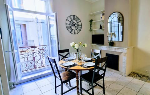 TV and multimedia, Dining area