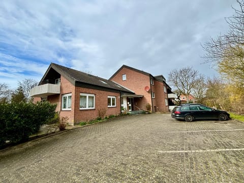 Property building, Parking