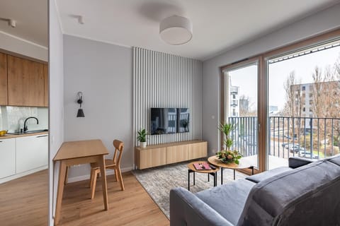 TV and multimedia, View (from property/room), Balcony/Terrace, Living room, Seating area, Evening entertainment