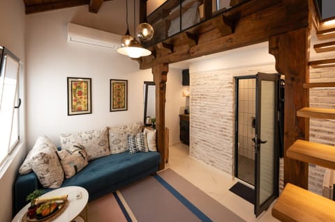 Living room, air conditioner