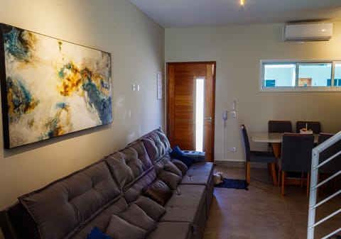 Living room, Seating area, Dining area, air conditioner
