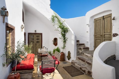 Property building, Balcony/Terrace