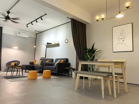 Living room, Seating area, Dining area, fireplace, air conditioner