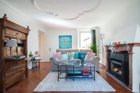 Living room, Seating area, flat iron