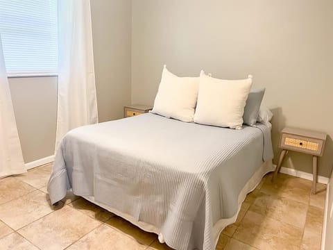 Cozy 2 Bedroom home, Dade City! House in Dade City