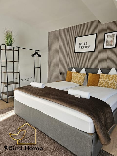 Bird Home Room 15 Apartment in Klagenfurt