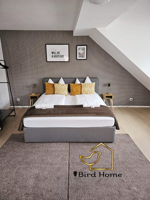 Bird Home Room 15 Apartment in Klagenfurt