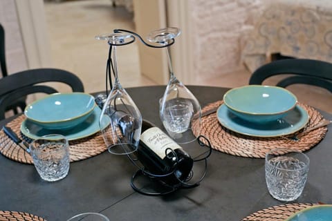 Food and drinks, Food and drinks