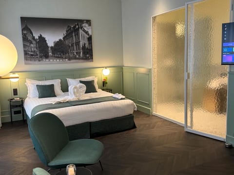 Photo of the whole room