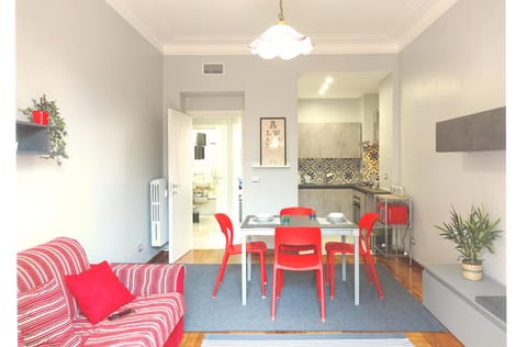 Kitchen or kitchenette, Living room, Dining area, stove