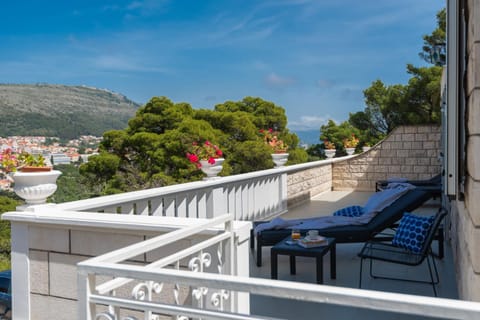 Day, Balcony/Terrace, sunbed