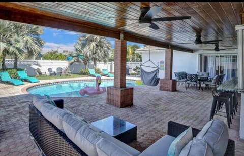 Patio, Balcony/Terrace