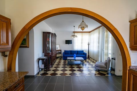 TV and multimedia, Living room, Photo of the whole room, Seating area