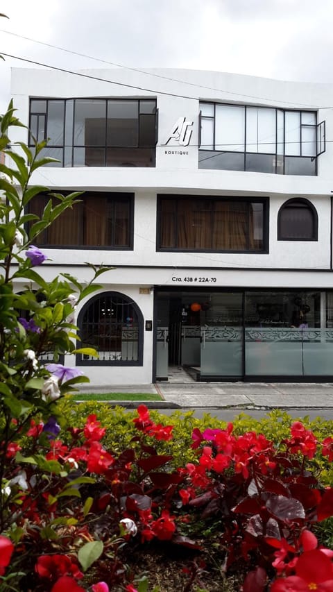 Property building, Facade/entrance, Day, Garden
