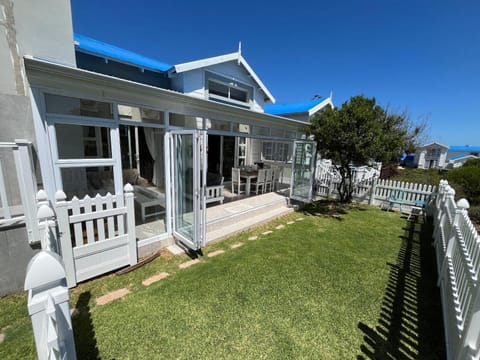 Property building, View (from property/room)