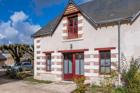 Property building, Parking