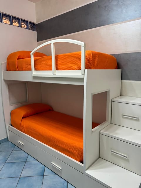 bunk bed